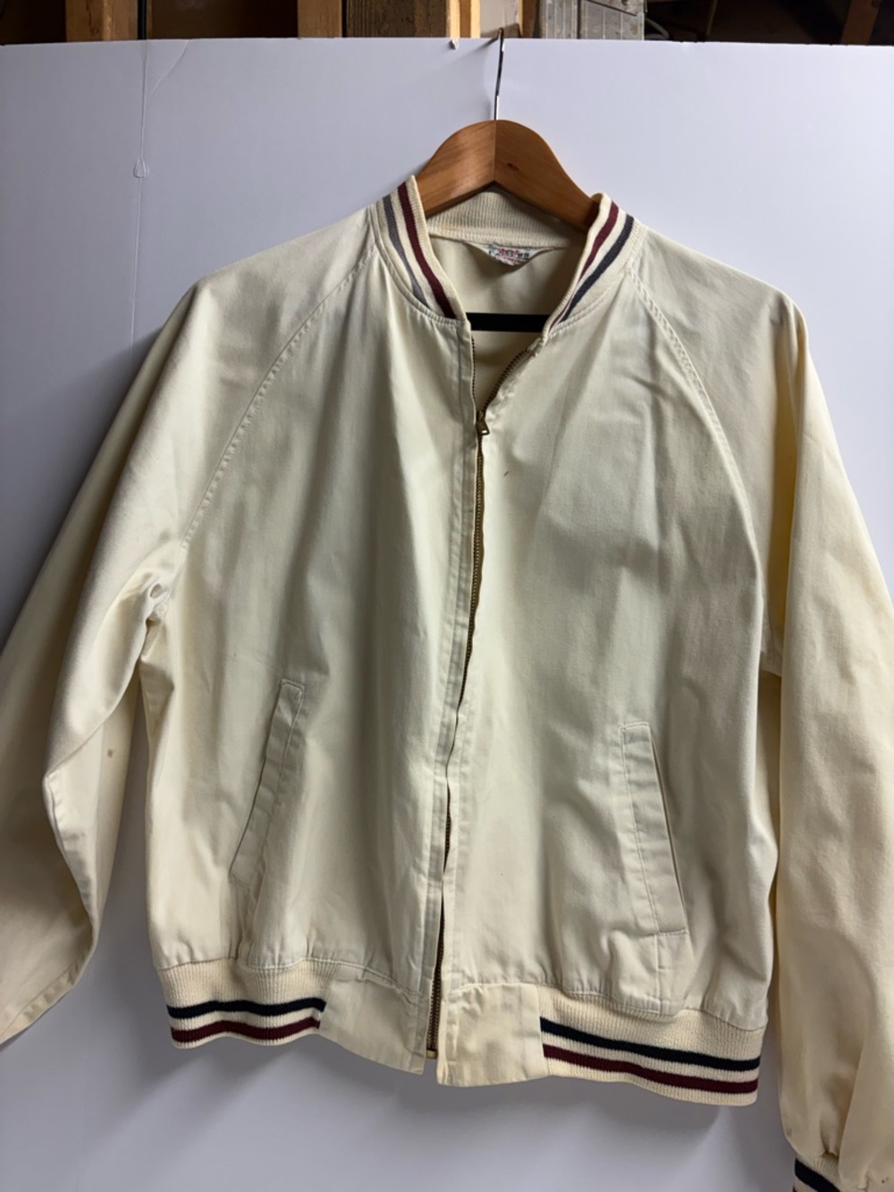 VTG Campus Beige Bomber Jacket Full-Zip Size Lg (Ribbed Collar/Cuffs) 40’s-50’s